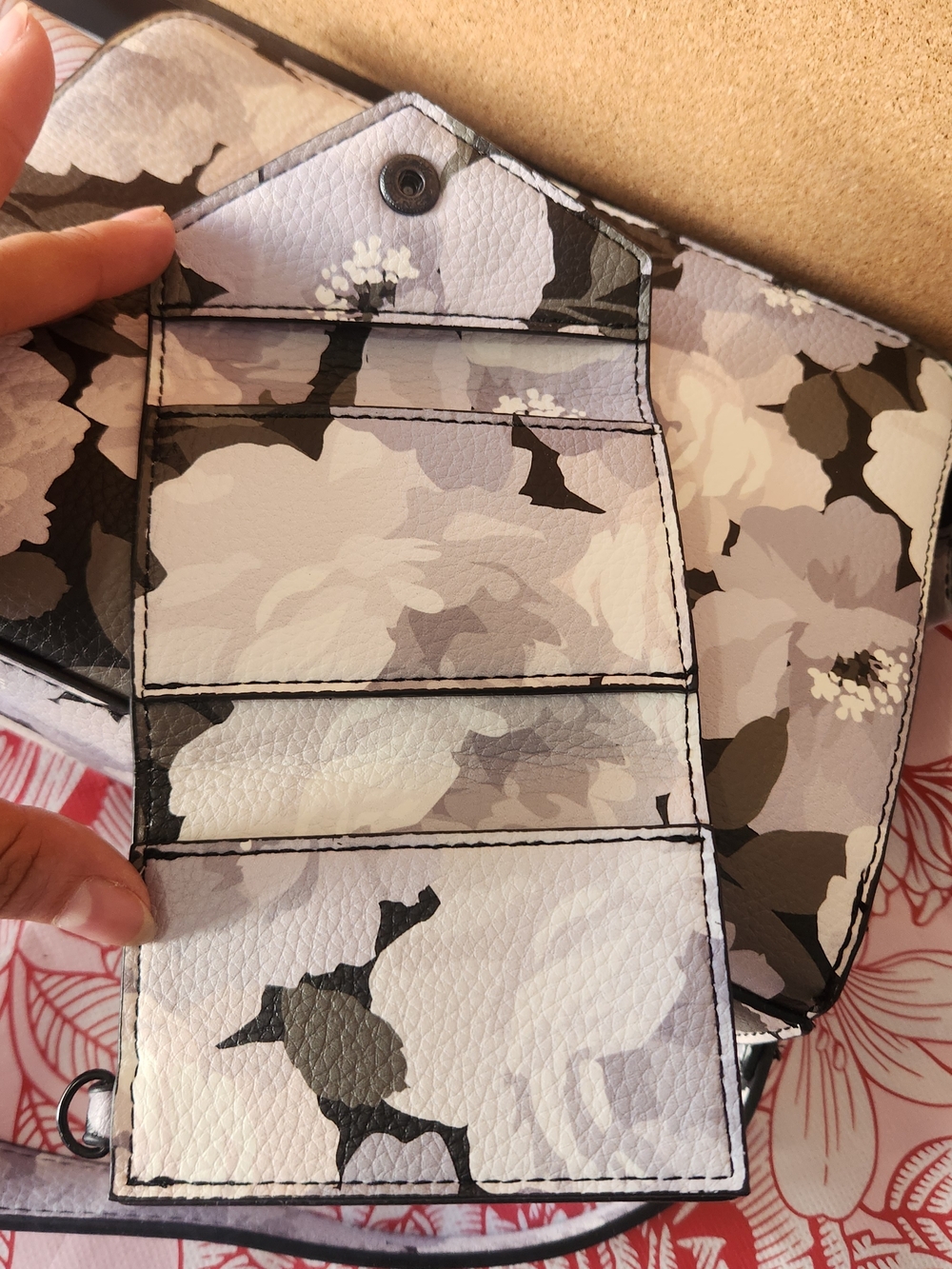 Steve Madden Lilac Black White Floral Faux Leather Crossbody With Wallet - Picture 9 of 9